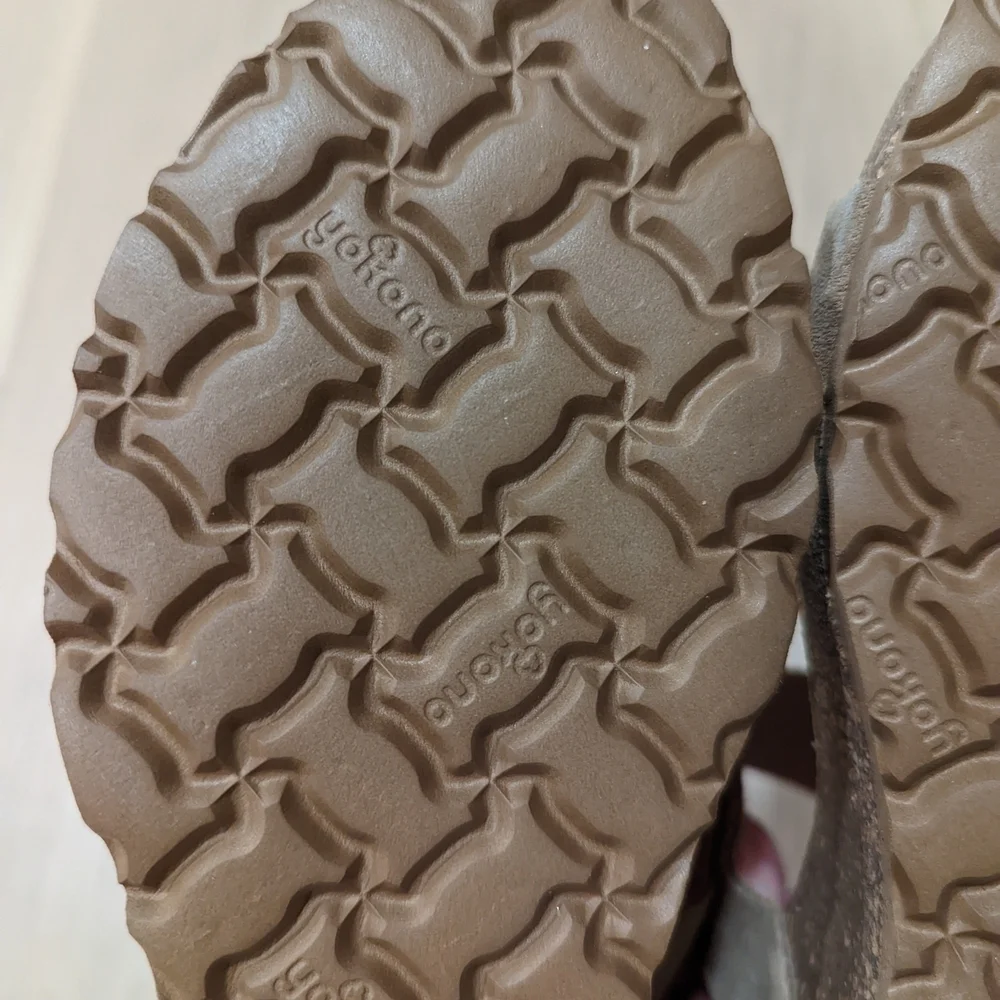 Women's Beige Sandals